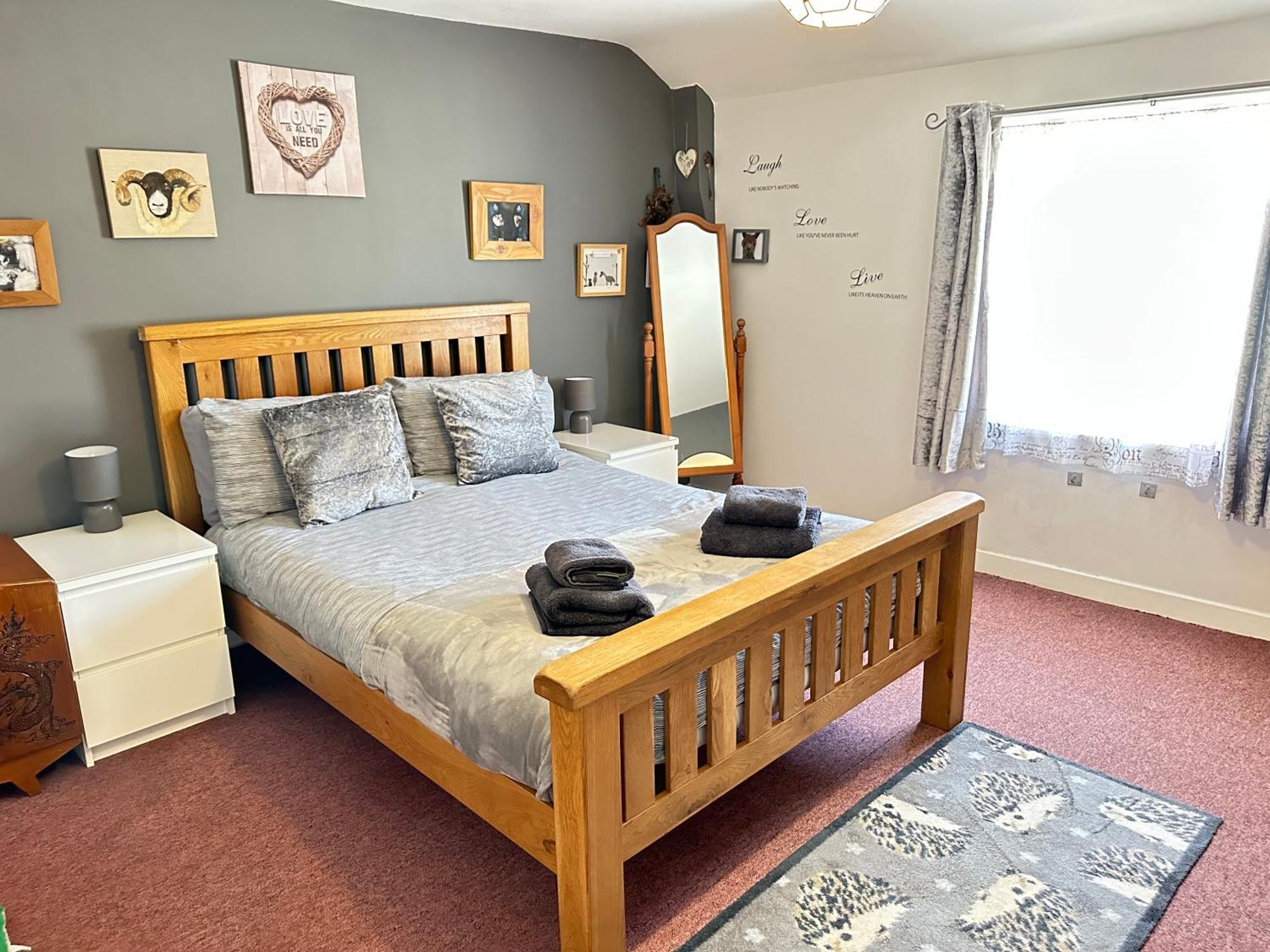 Llanidloes Townhouse-Pet-Friendly-Sleeps 6-Mid Wales Lägenhet Exteriör bild